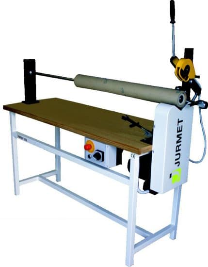 The CATER-M, a manual pipe/core cutter, excels in dust-free, precise cardboard tube cutting, meeting European safety standards.